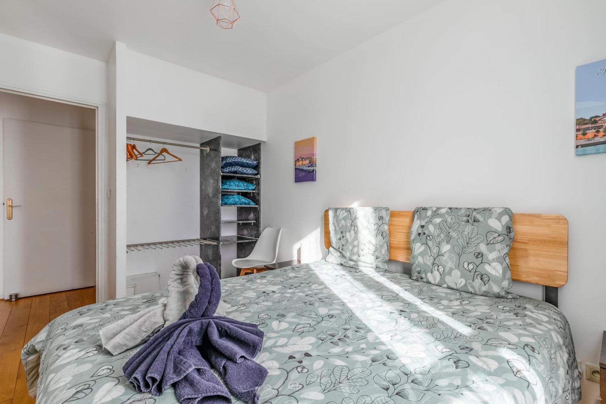 Transports, Parking, A/C & Equipped For Long Stays Saint-Ouen  Extérieur photo